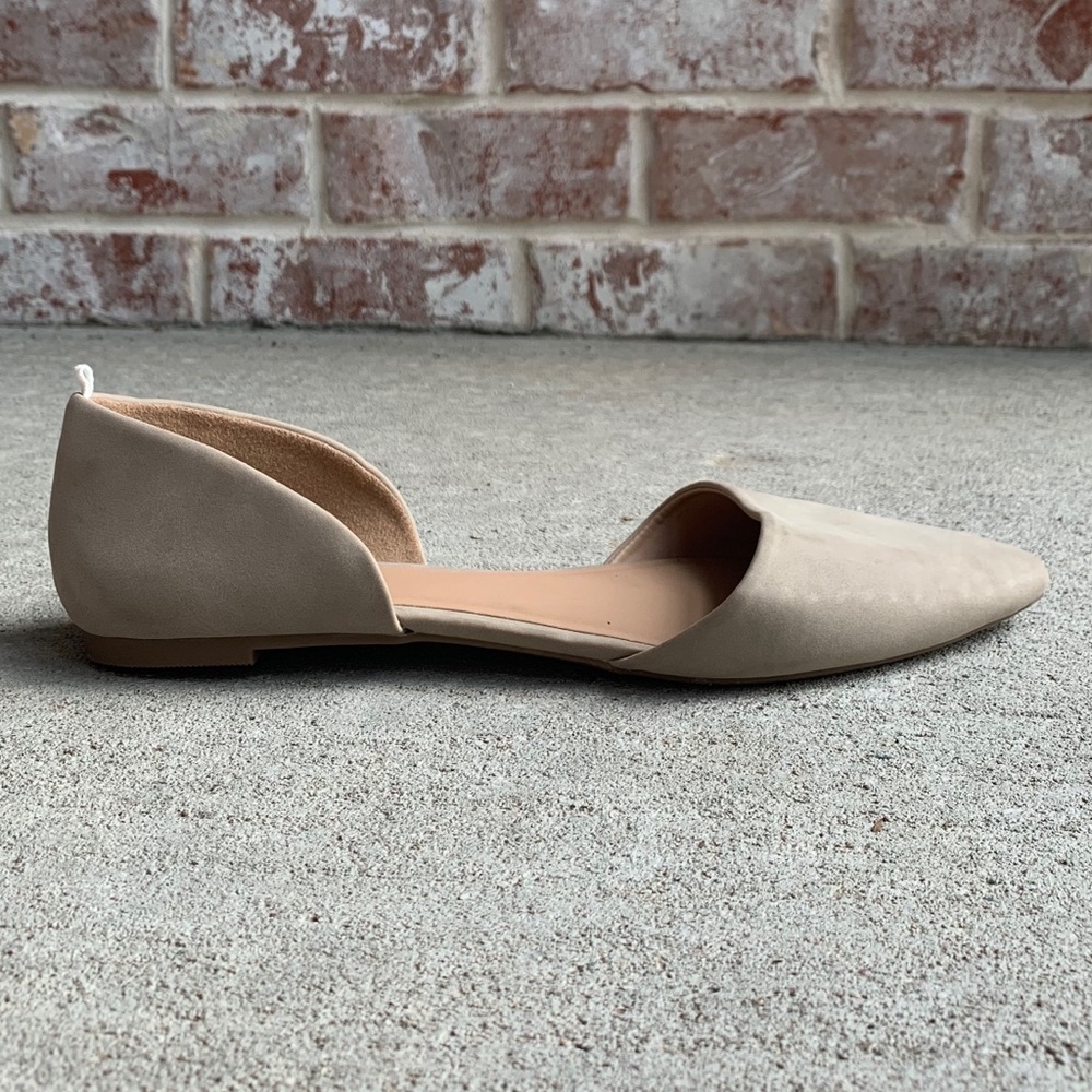 Tan Pointy-Toe Flats